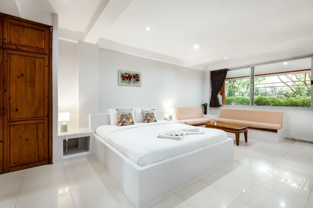 Family Suite, 1 Double and 1 Single Bed, Prinz Garden Villa Hua Hin 1/9