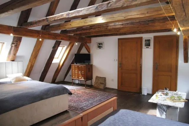 Suite, Attic، Hotel-Restaurant Svamberský Dum 8/10