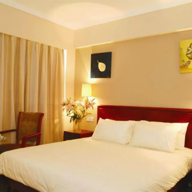 جناح بزنس، GreenTree Inn Chengde Railway Station Southeast Chengde Century City Business Hotel 1/5