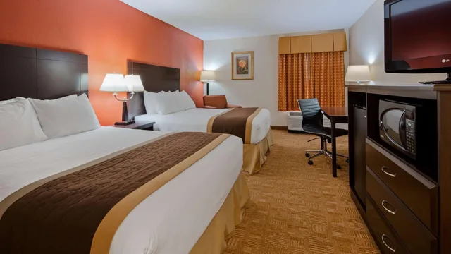 غرفة بسرير كوين، Best Western Hiram Inn & Suites 2/3