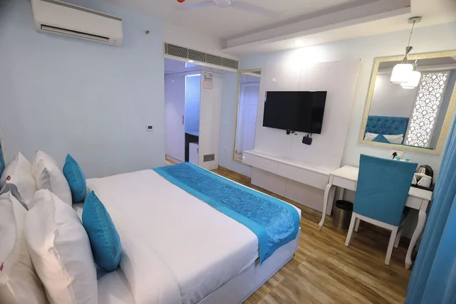 غرفة ديلوكس بسريرين منفصلين، Hotel Ramhan Palace Mahipalpur 8/10