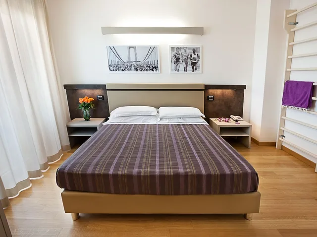 غرفة مفردة بسرير كوين، Hotel Sporting 2/5