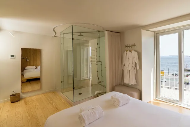 2 Bedrooms, Duplex, Apartment, Queen and Twin Beds، Lioz Lisboa Hotel 2/10