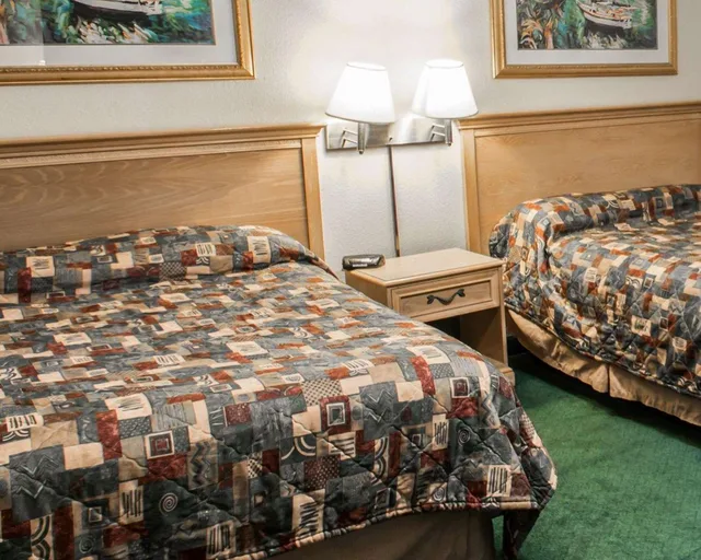 غرفة بسريرين مزدوجين لذوي الإعاقة، Rodeway Inn Fort Pierce US Highway 1 FL 1/4