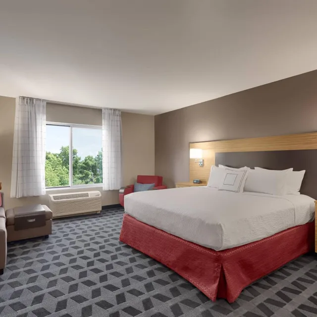 استوديو كبير بسرير كينج مع أريكة بحوض استحمام لذوي الإعاقة، TOWNEPLACE SUITES CHARLESTON MT. PLEASANT 2/3