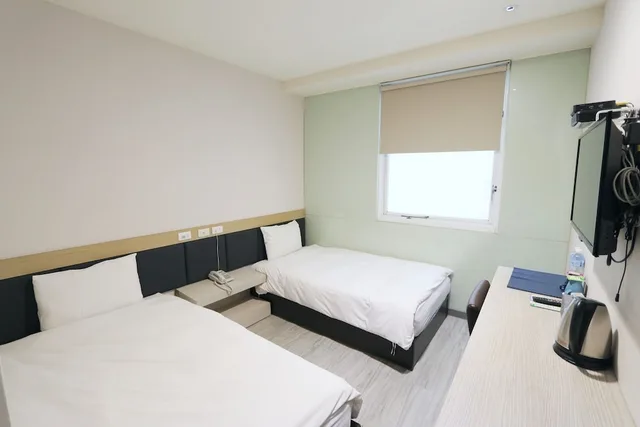 غرفة أساسية بسرير كوين، YPJ HOTEL 8/10