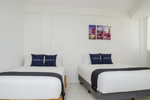 غرفة قياسية بسريرين كوين، Capital O Hotel Dos Mares, Cabo San Lucas 1/3