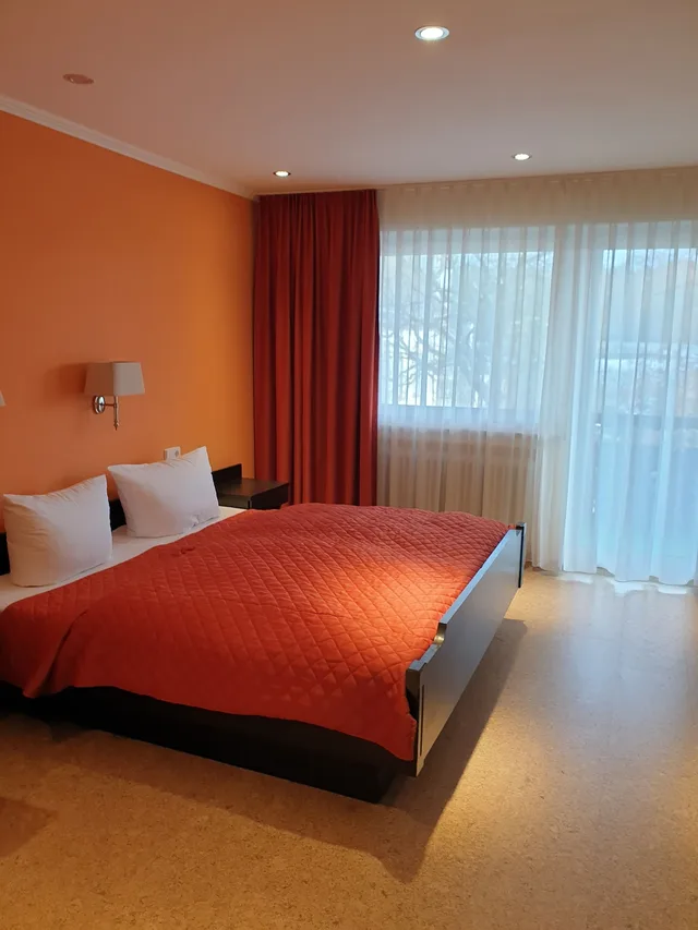 غرفة عصرية كومفورت بسرير مزدوج بشرفة، Hotel Waldblick 3/10