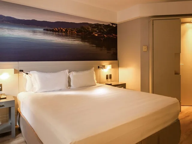 غرفة قياسية بسرير كينج، Novotel Florianopolis 1/10