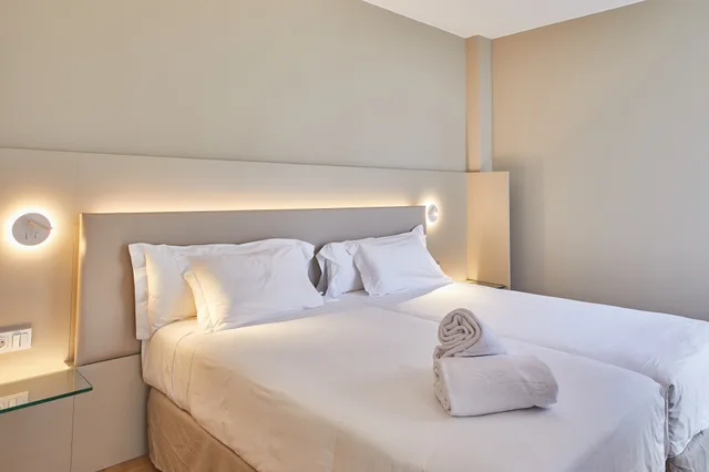 Standard, Double or Twin Bed, with Child Extra Bed، Silken Reino de Aragon 1/5