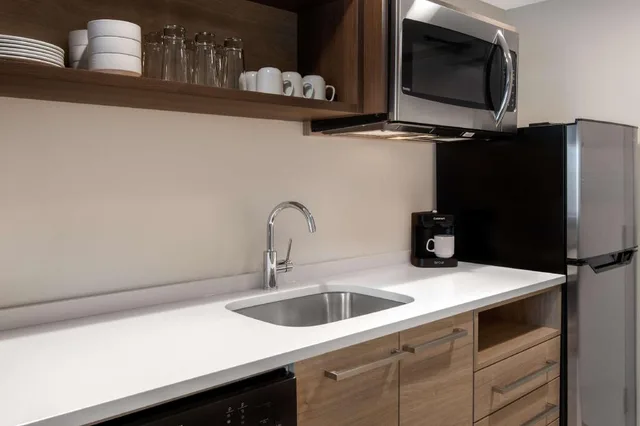 جناح استوديو بسرير كينج مع أريكة لذوي الإعاقة، Home2 Suites by Hilton Jacksonville Downtown FL 5/5