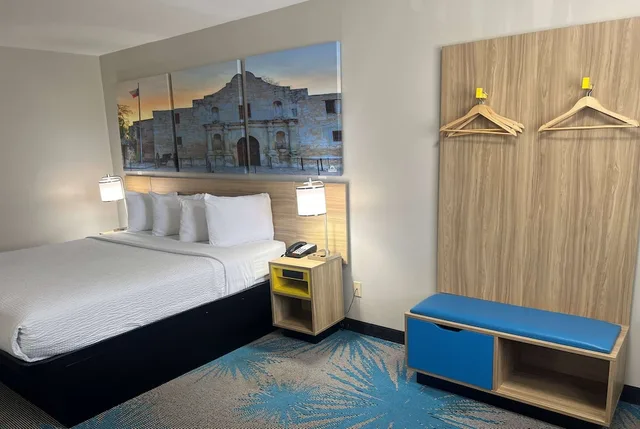 غرفة قياسية بسرير كينج، Days Inn By Wyndham Temple 6/10