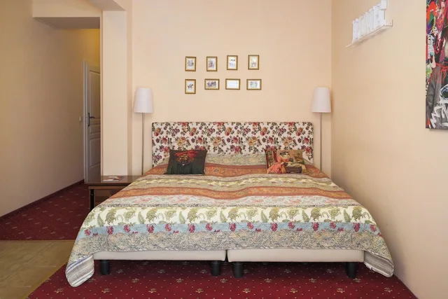 غرفة كلاسيكية بسرير كينج، ALTWIENERHOF 1/2