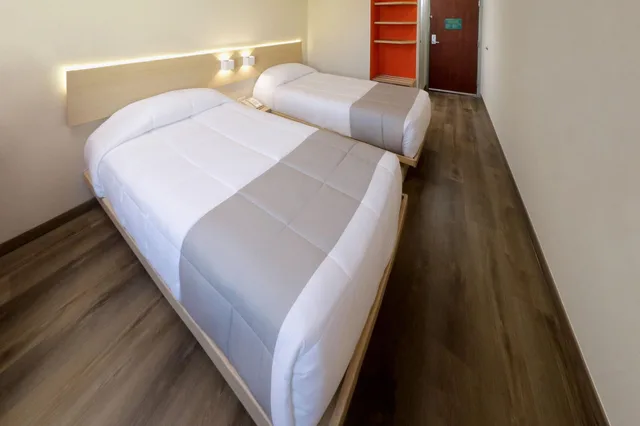 غرفة قياسية بسريرين منفصلين، City Express Junior by Marriott Tijuana Otay 4/7