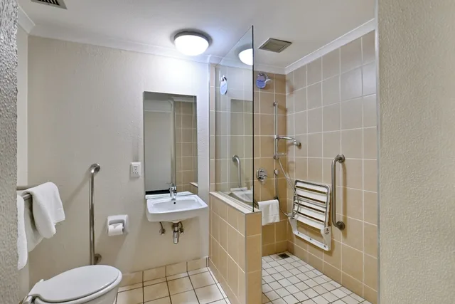 غرفة بسرير مزدوج لذوي الإعاقة، Road Lodge Germiston Lake 7/9
