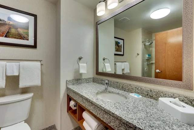 غرفة بسريرين كوين في طابق مرتفع، Drury Inn & Suites Lafayette IN 5/6