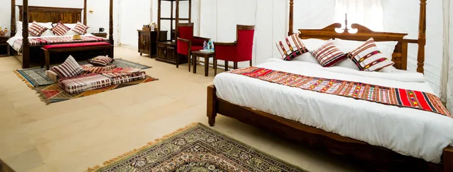 خيمة عائلية بسريرين كينج، Desert Dream Royal Camp 1/2