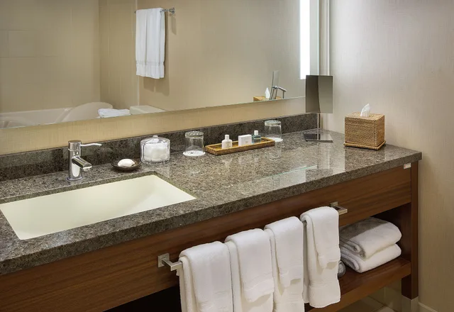 جناح استوديو بسريرين كوين، Maui Coast Hotel 3/4