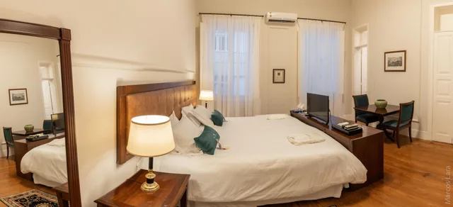 جناح، Hotel Solar do Império 2/10