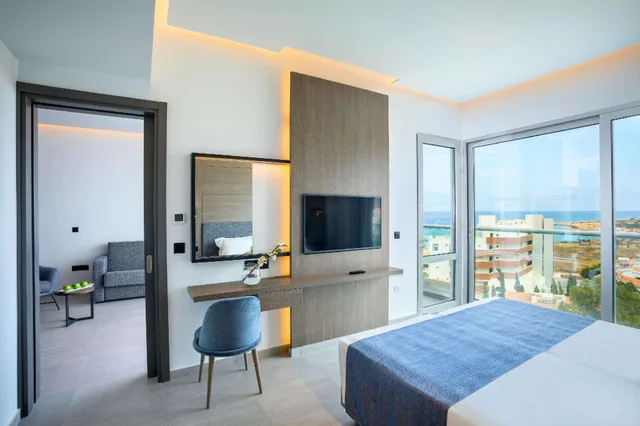 Elite, Family Suite, Executive, Side Sea View، Cavo Maris Beach Hotel 3/3