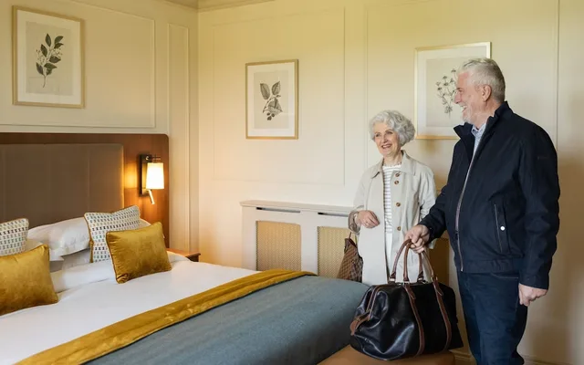 غرفة تنفيذية بسرير كينج بإطلالة على البحيرة، Lough Erne Resort 1/5