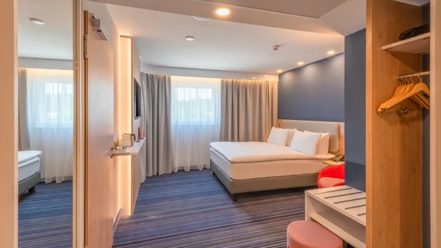 غرفة قياسية بسرير كوين، Holiday Inn Express Hamburg South A7/As42 by IHG 4/9