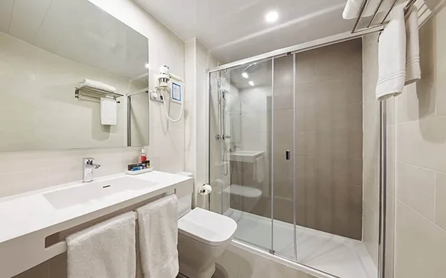 Standard, Twin Beds, Barcelona Century Hotel 3/5