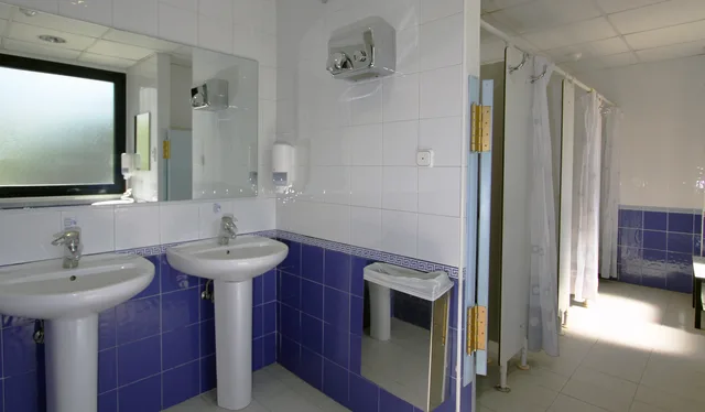 Mixed Dorm, 4 People، Bilbao Aterpetxea Hostel 2/2