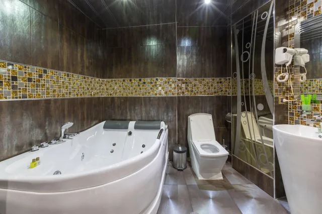 جناح عائلي بسريرين كوين بغرفتي نوم، Green Palace 2/2