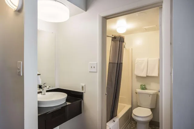 غرفة بسرير كوين لغير المدخنين، Motel6 Somers Point, NJ - Ocean City - Wild Wood Beach 10/10