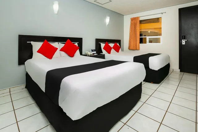 غرفة قياسية بسريرين، Capital O Hotel Victoria Morelia 1/10