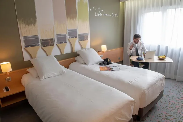 Classic, Twin Beds, Convertible Double Bed، Mercure Reims Parc Des Expositions 1/5