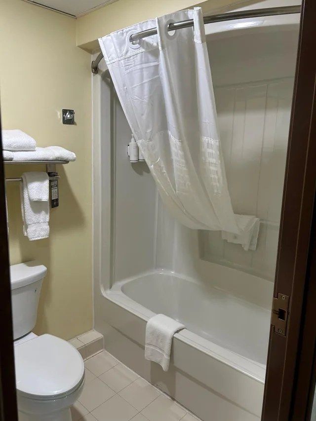 جناح عائلي بسرير كينج وسرير بطابقين، Super 8 by Wyndham Gettysburg 9/13