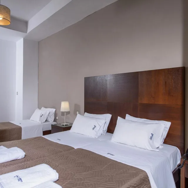 غرفة ثلاثية، Vanisko Hotel 7/9