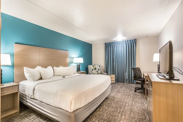 جناح بسرير كينج بغرفة نوم واحدة، EverSpring Inn and Suites 1/1