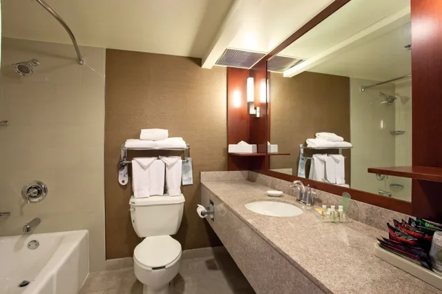 غرفة قياسية بسريرين كوين، Holiday Inn Torrance 5/10