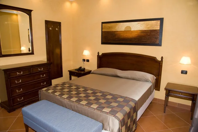 غرفة كلاسيكية بسرير كينج، Artemis Hotel 7/10