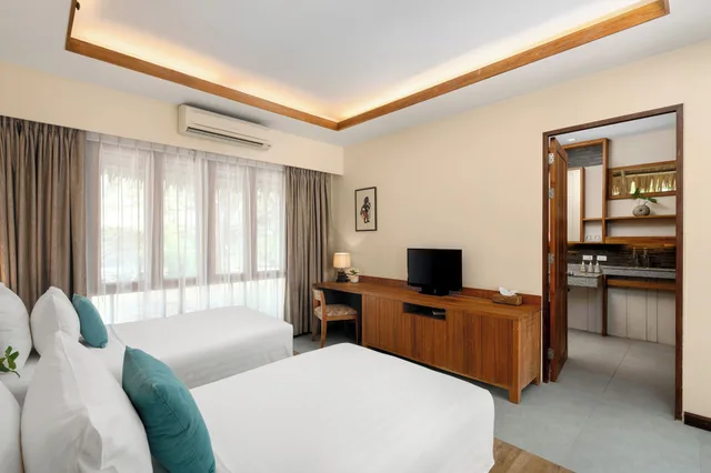 Garden, Deluxe, Bungalow, Twin Beds, SAii Phi Phi Island Village 1/4