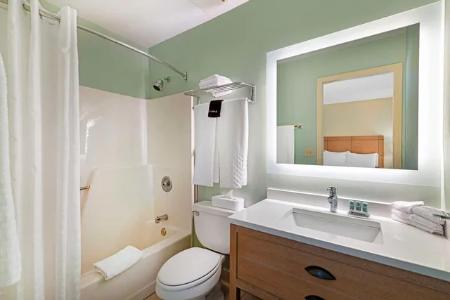 غرفة بسريرين مزدوجين، Best Western Inn & Suites Rutland-Killington 6/6