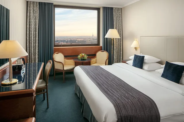 غرفة تنفيذية بسرير كينج، Panorama Prague Hotel 2/4