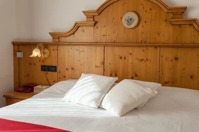 Deluxe, King Bed, La Vallee Blanche Hotel 5/10