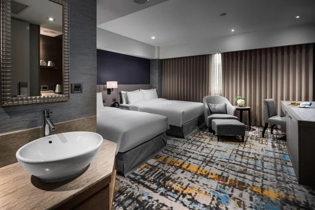 غرفة ديلوكس ثلاثية بسرير كوين وسرير فردي، Taipei Fullerton Hotel South 2/2