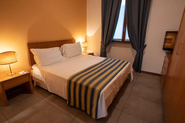 غرفة اقتصادية بسرير مزدوج، Albergo Le Due Corti 2/6