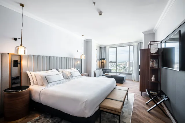 Connecting, Supreme، Melia Valencia Palacio de Congresos Formely Hilton Valencia 1/6