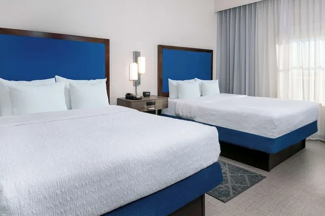 استوديو بسريرين كوين بإطلالة على الشاطئ مع أريكة لذوي الإعاقة، Hampton Inn and Suites by Hilton Clearwater Beach 2/10