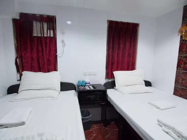 غرفة عائلية بسريرين منفصلين، New Guangzhou Guest House 1/2