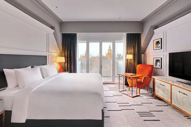2 Bedrooms, Club, 2 Double Beds, Balcony, London Marriott County Hall 1/6
