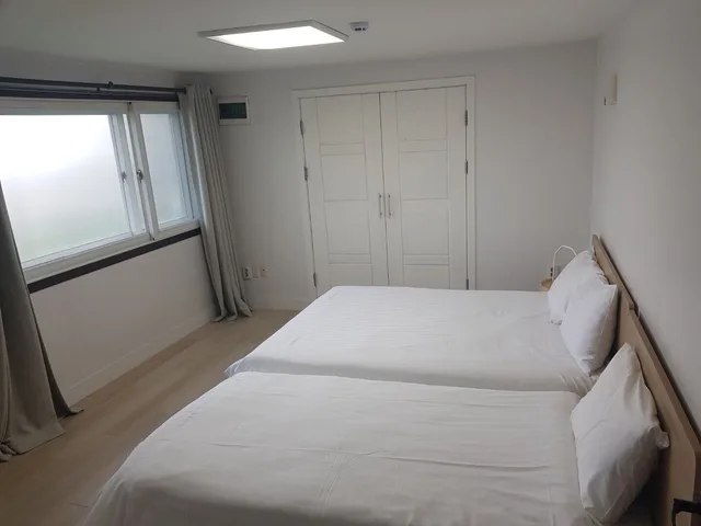2 Bedrooms, Family Suite, 1 Double and 3 Single Beds، Interlaken Pension In Gapyeong 1/6