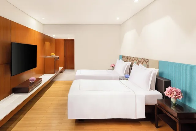 غرفة ديلوكس بسريرين منفصلين، Taj Surajkund Resort & Spa, Delhi NCR 4/10