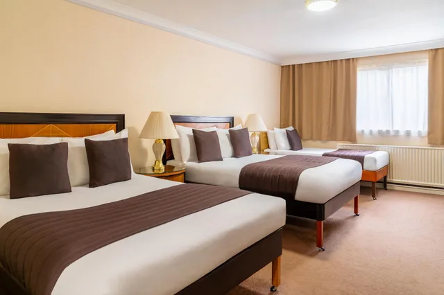 غرفة عائلية كبيرة، Britannia Aberdeen Hotel 1/2
